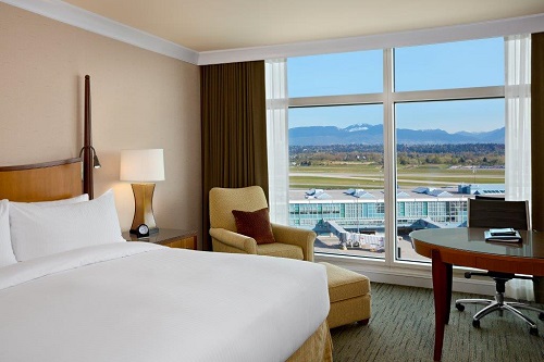 Fairmont Vancouver Airport room